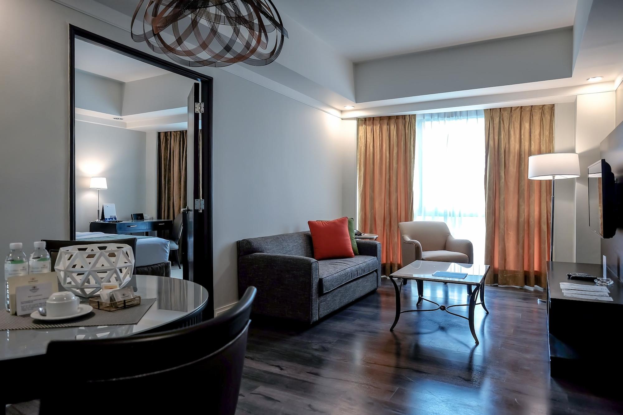 Somerset Millennium Makati San Pedro Makati Exterior foto