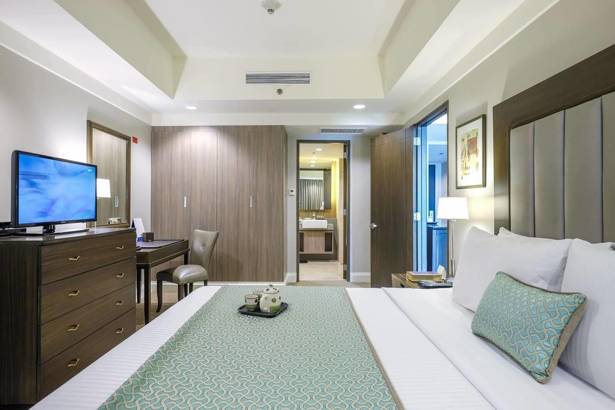Somerset Millennium Makati San Pedro Makati Exterior foto